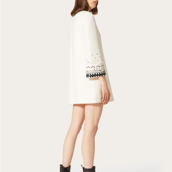 Valentino Dress, Size 40 (4 US) - Picture 5 of 11